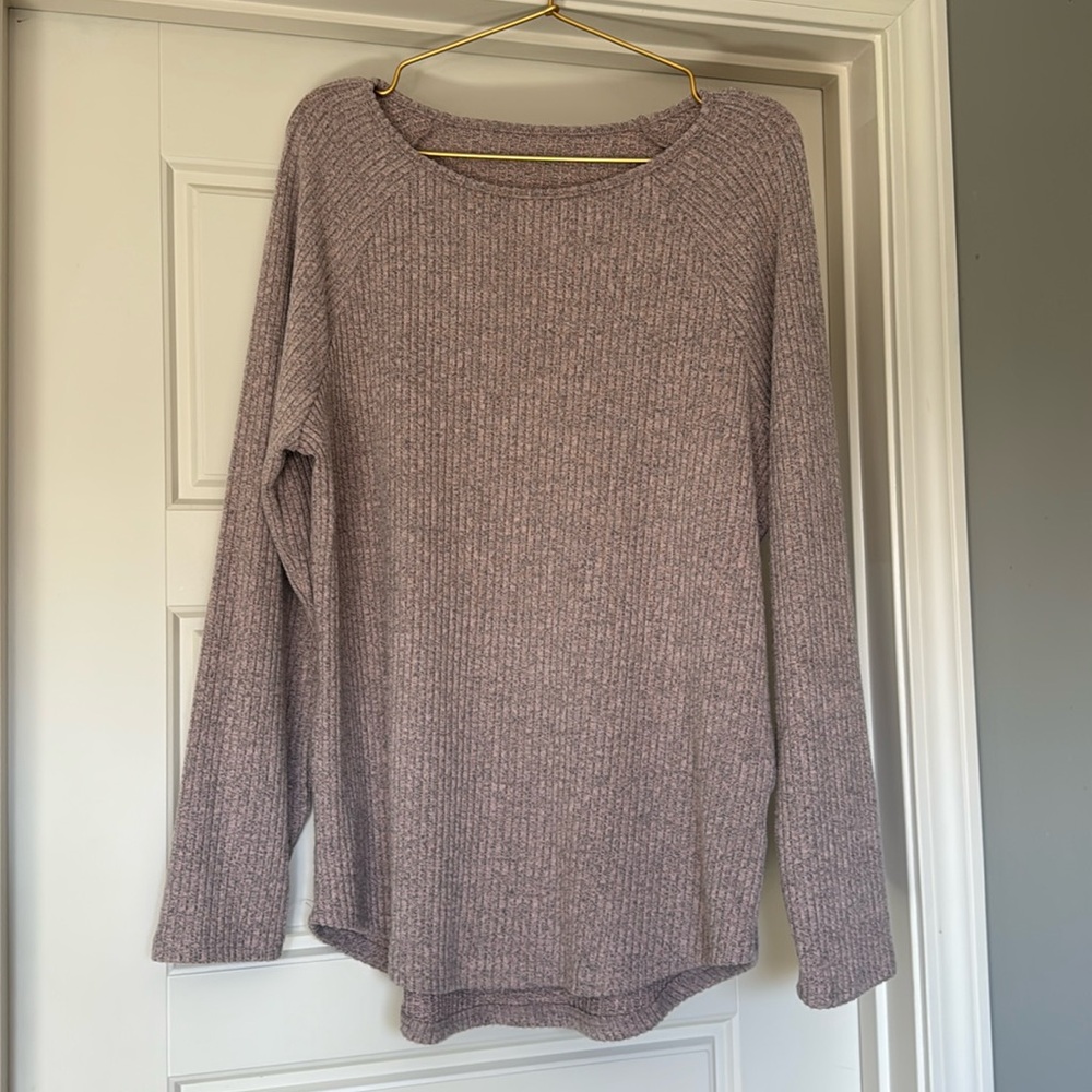 Boutique Mauve Top - NWT